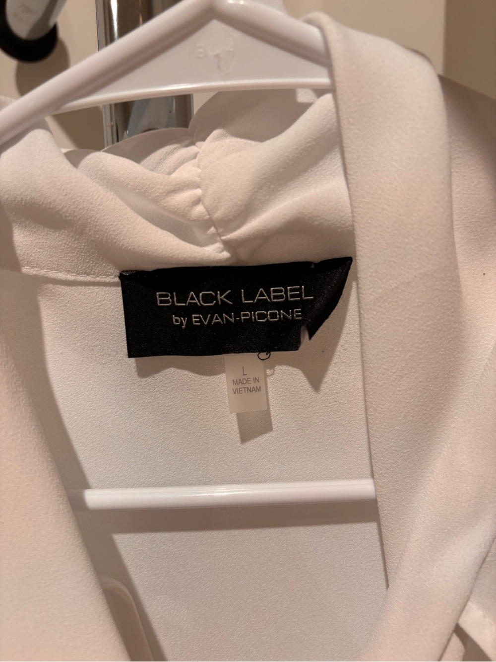 Evan Picone White Sleeveless Tie-Neck Camisole - Picture 2 of 4